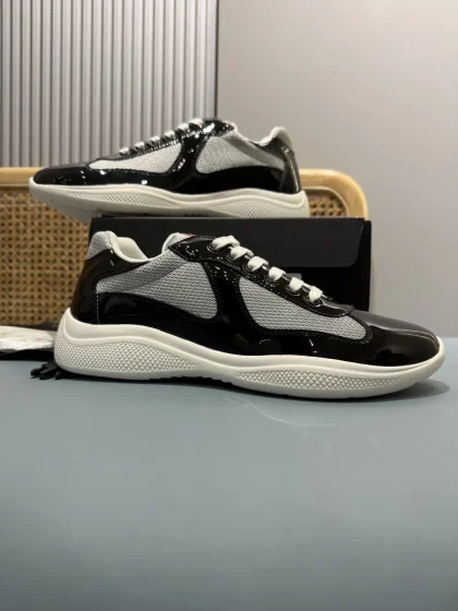 Prada Linea